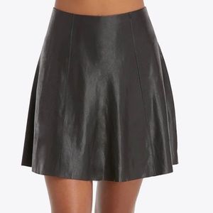 Spanx Faux Leather Flouncy Skirt  Black NWT Size Medium